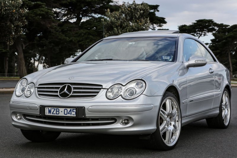 Mercedes Benz e320 2002