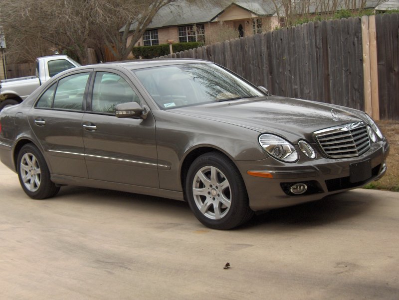 Mercedes Benz e320