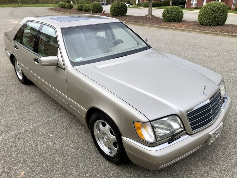 Mercedes Benz e320