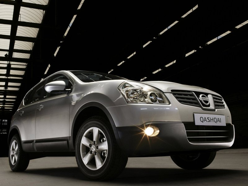 Nissan Qashqai j10 2011