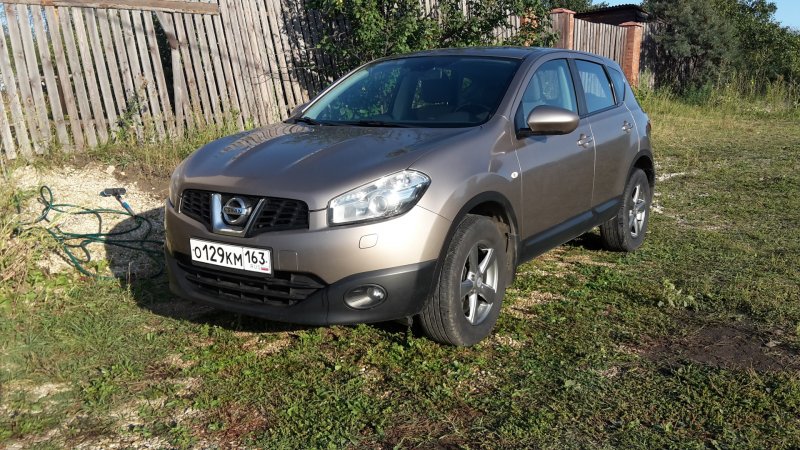 Nissan Qashqai j10 ночью черный