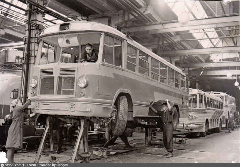 ЗИЛ-158 автобус