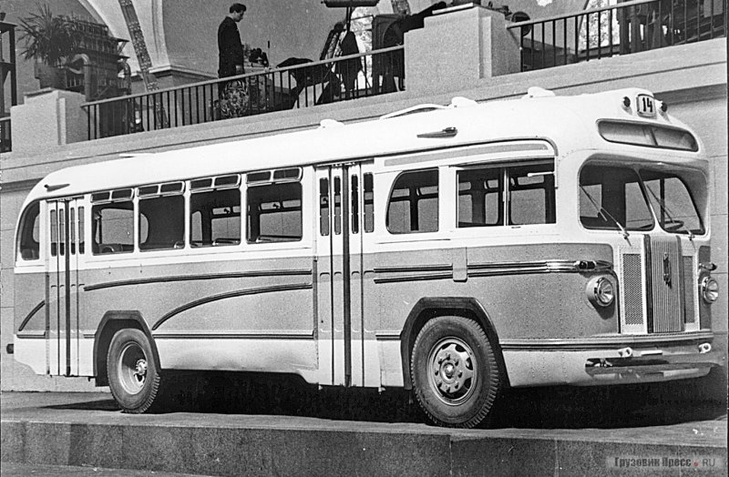 ЗИЛ-158 автобус