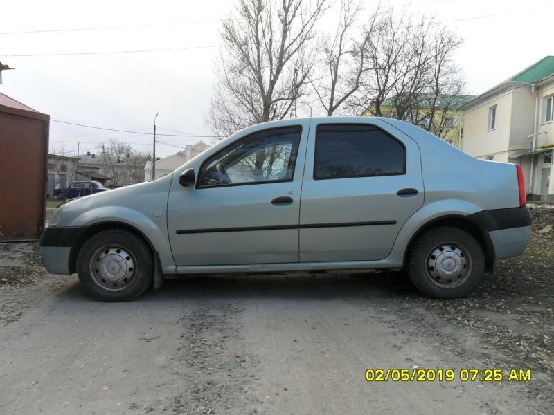Рено Логан старый 2006
