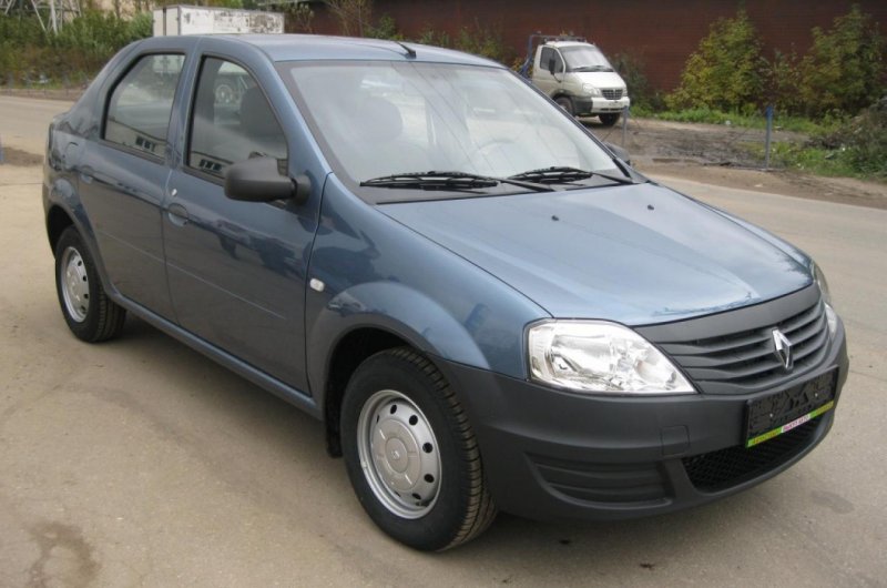 Рено Логан автосалон 20008