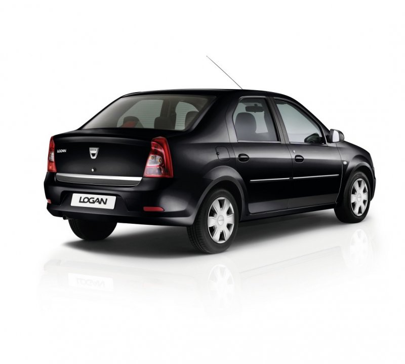 Седан Dacia Logan 2010