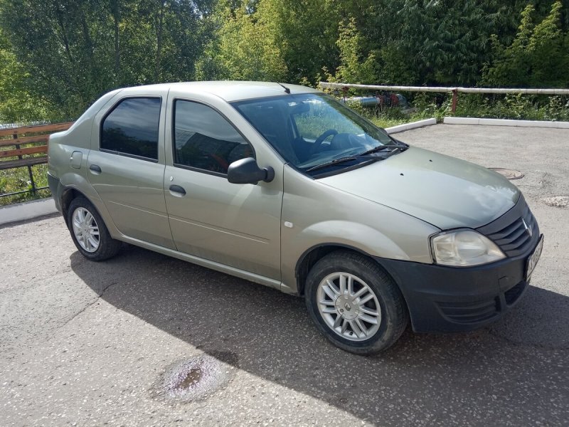 Renault Logan старый кузов