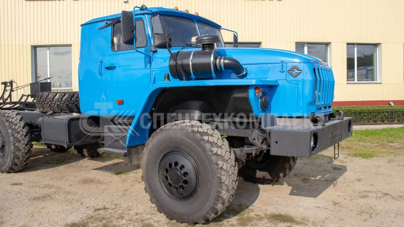 Урал 4320 со спальником