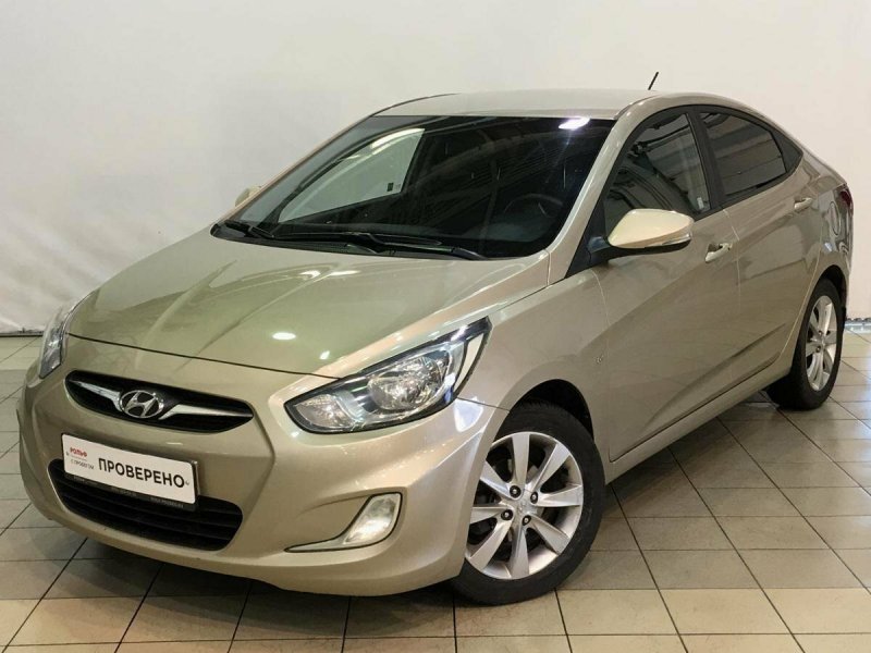 Hyundai Solaris, 2011 бежевый
