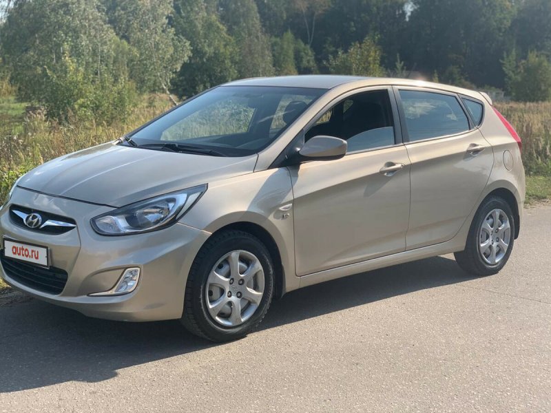 Hyundai Solaris, 2011 бежевый