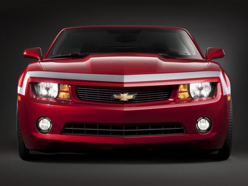 Chevrolet Camaro красный