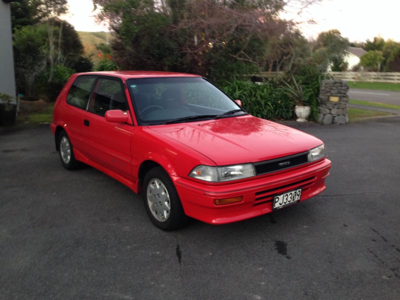 Тойота Королла GTI 1990