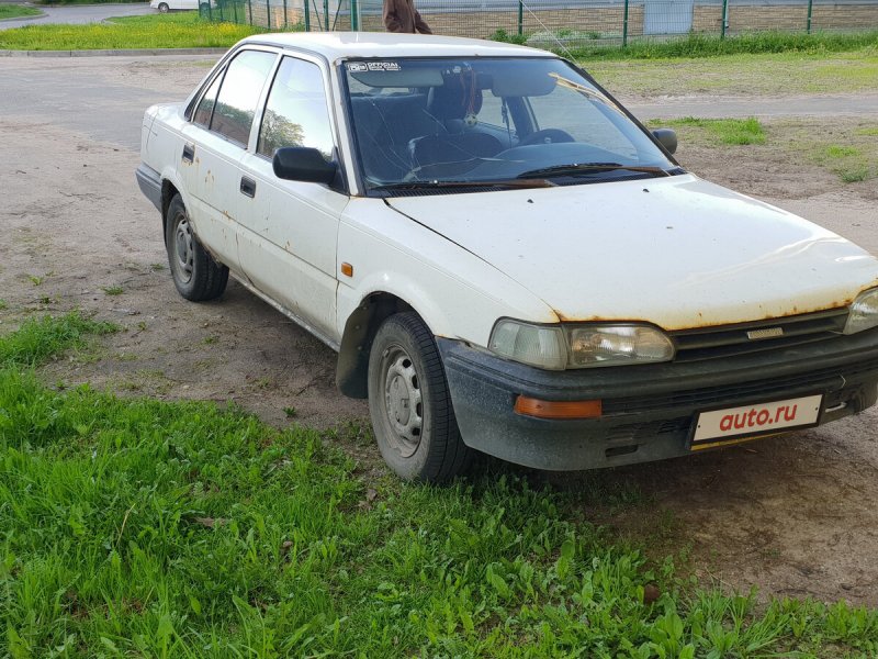 Toyota Corolla 1990 хэтчбек