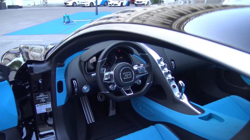 Bugatti Veyron салон