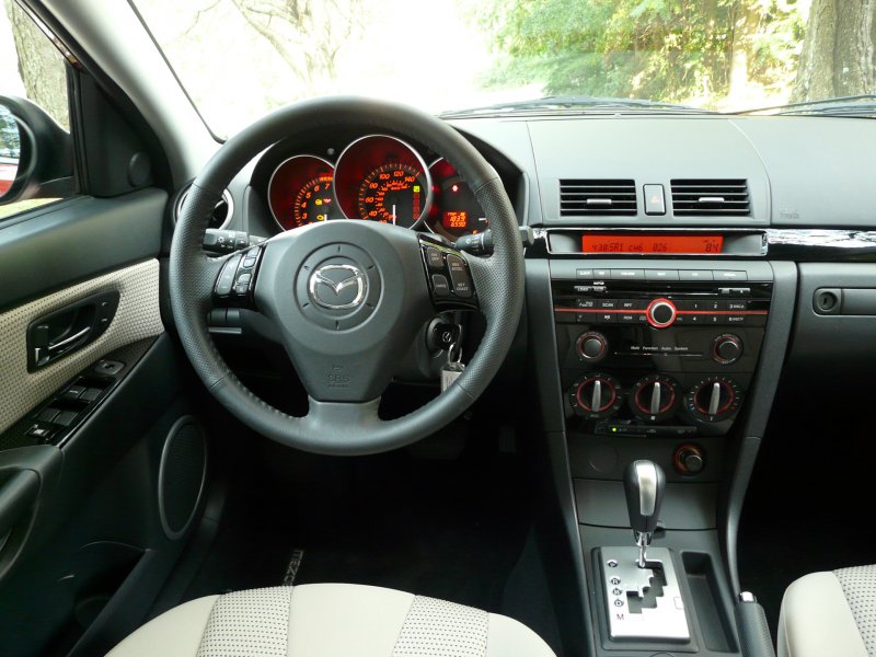 Mazda 3 2008 салон