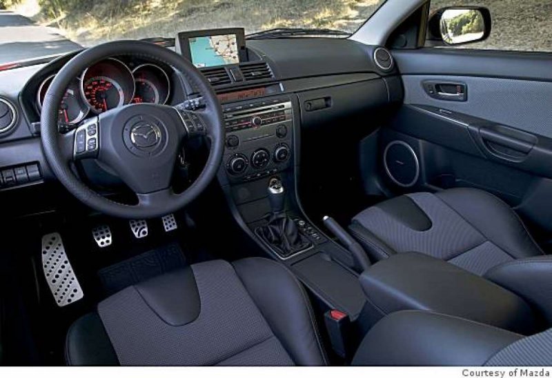 Mazda 3 MPS 2008 салон