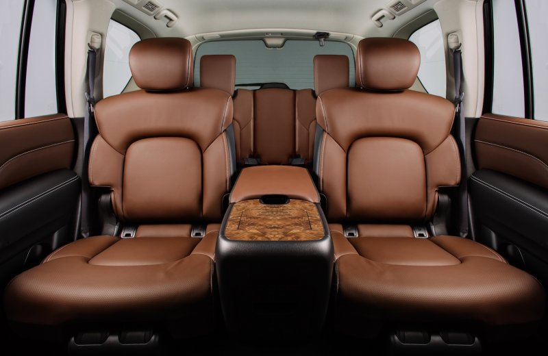 Infiniti qx80 2021 салон