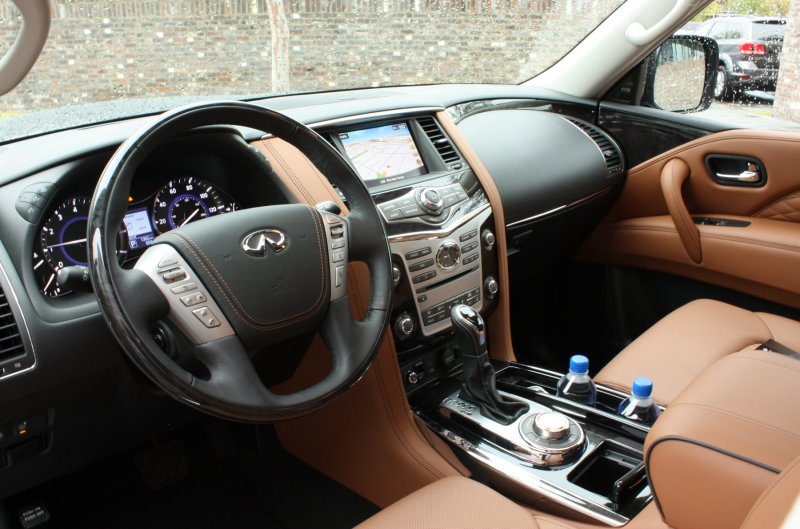 Инфинити qx80 2018 салон