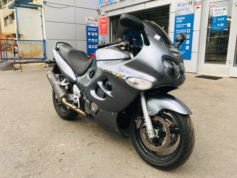 Suzuki gsx750f Katana