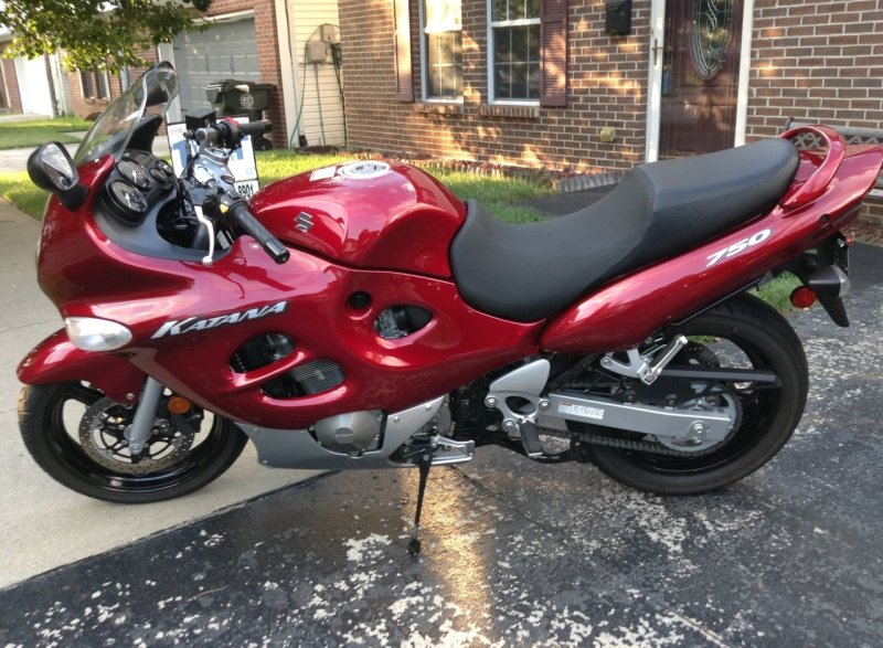 Suzuki Katana 750