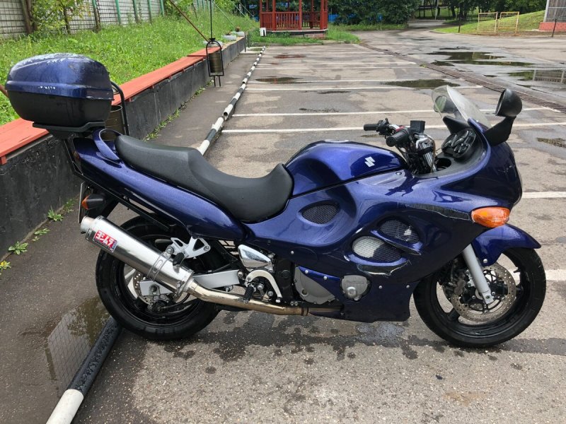 Suzuki gsx750f Katana