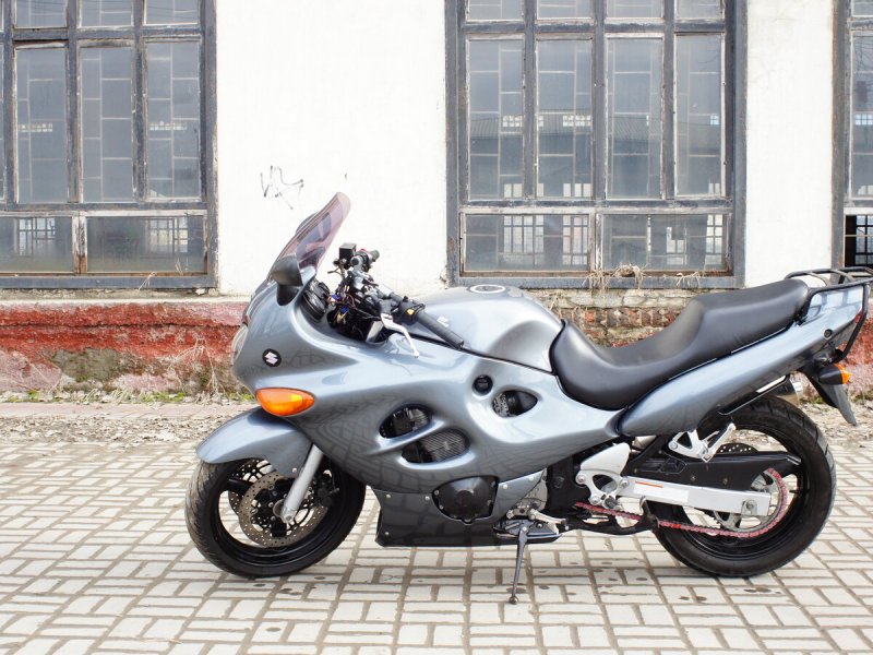 Suzuki gsx750f Katana