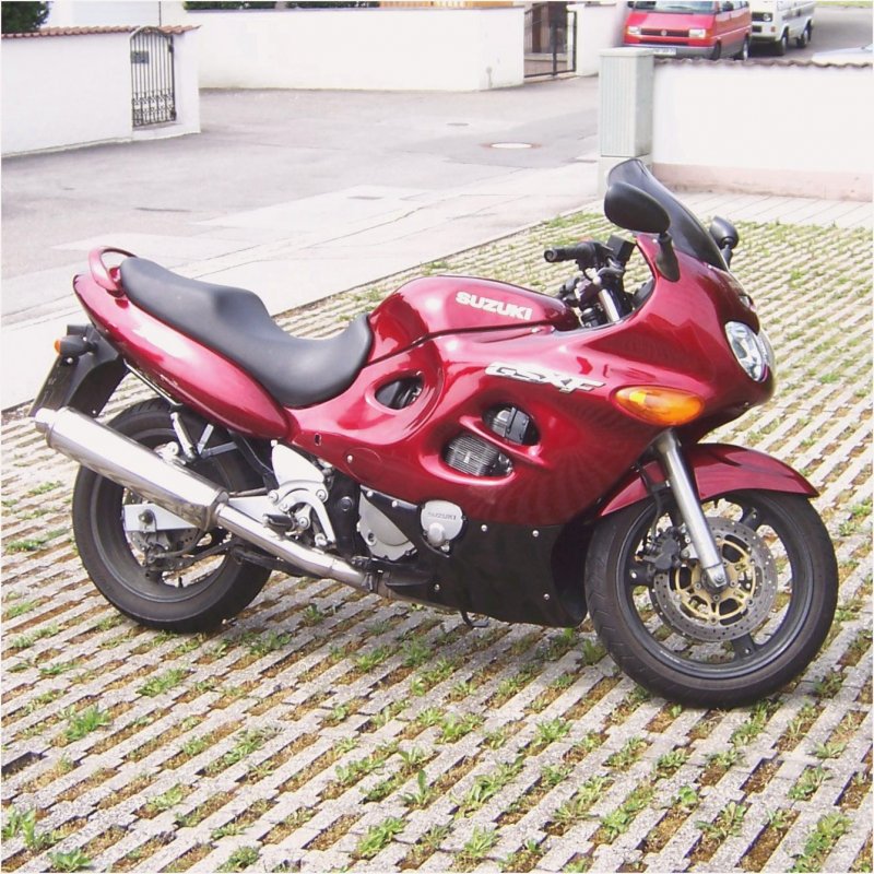 Suzuki gsx750f Katana