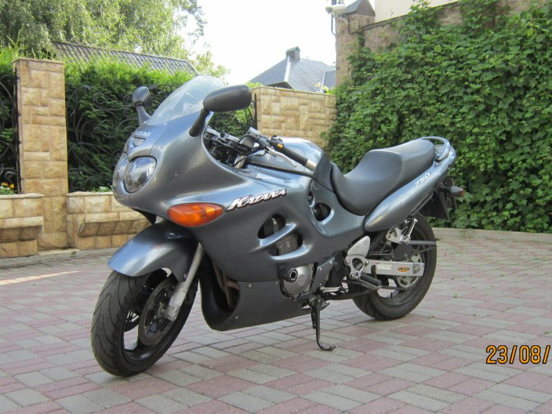 Сузуки GSX 750 F 2003 год