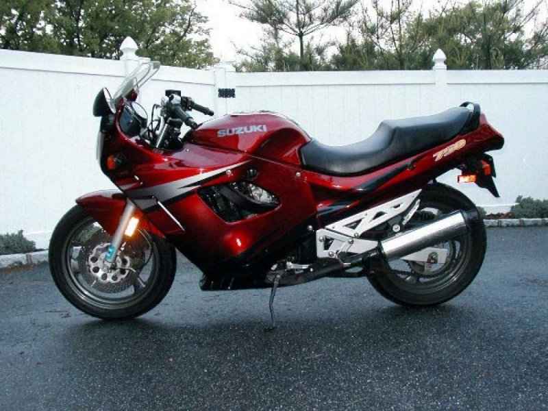 Suzuki Katana 750