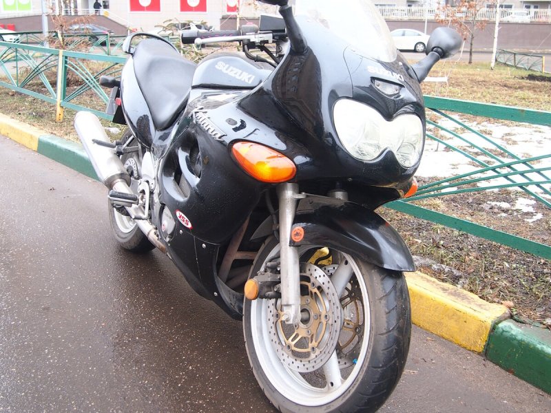 Suzuki GSX 750 F