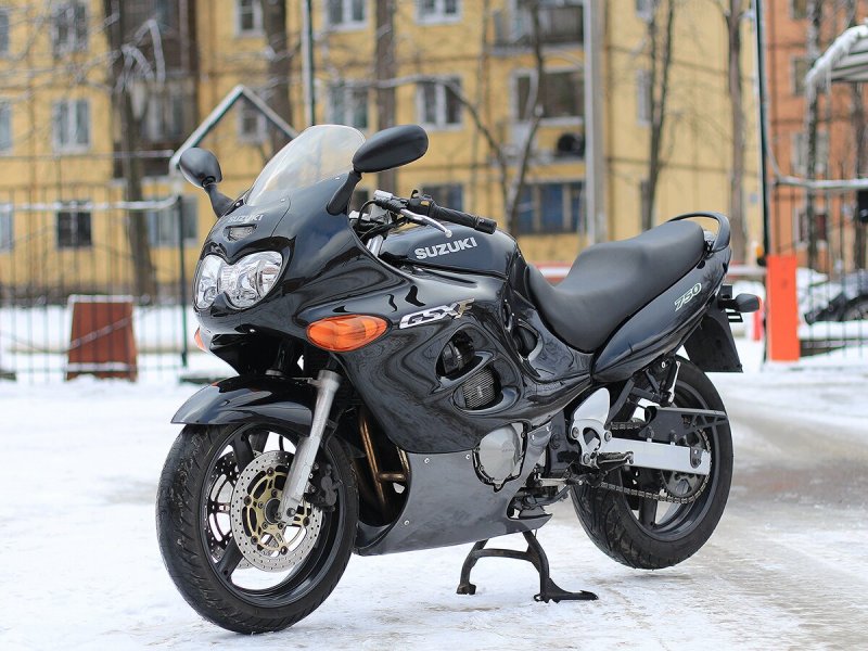 Suzuki gsx750f Katana