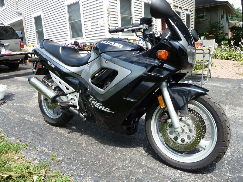 Suzuki Katana 750f