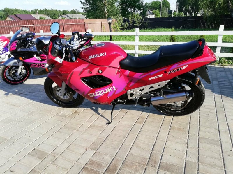 Suzuki gsx750f Katana 1994