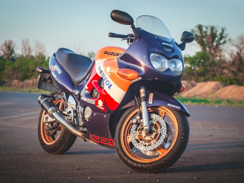 Suzuki Katana 750