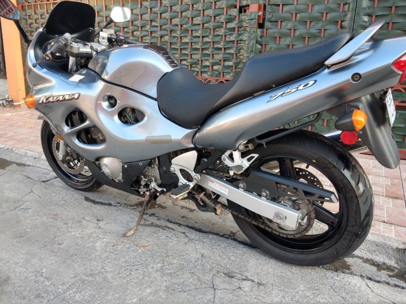 Suzuki Katana 750f