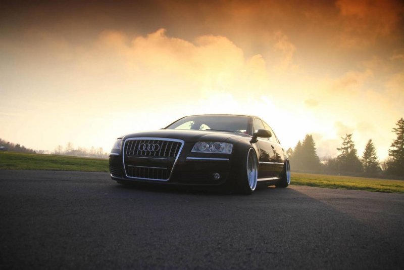 Audi s8 стенс