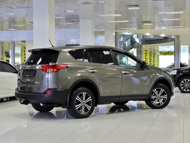 Toyota rav4 хаки