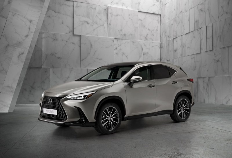 Лексус NX 350 2021
