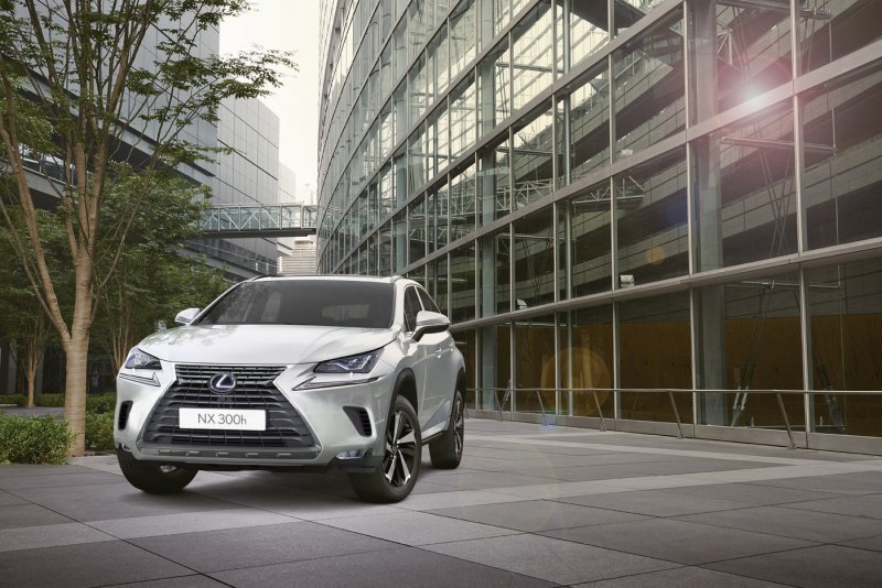Новый Lexus NX 2022