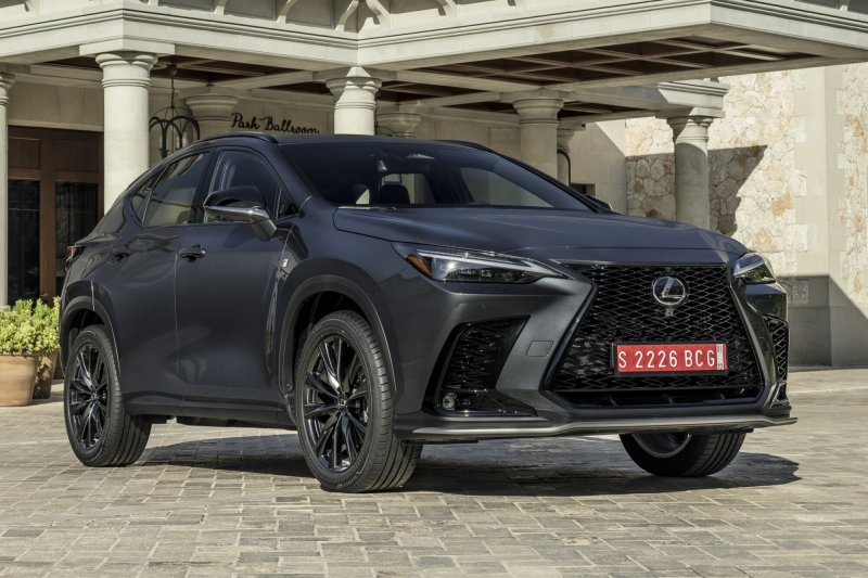 Лексус NX 250 2022