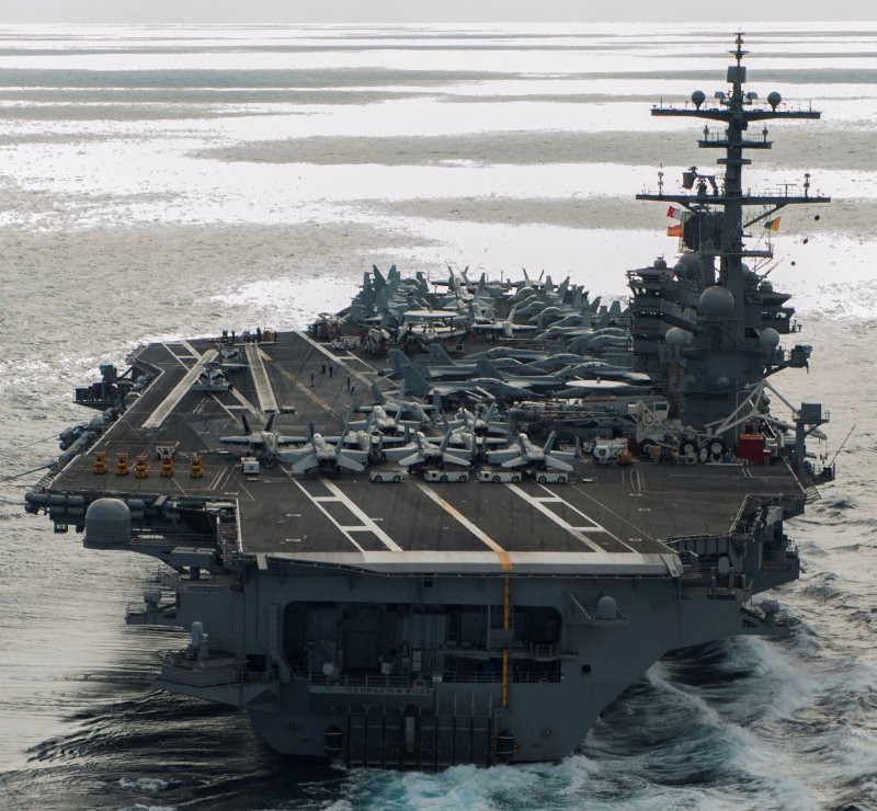 CVN-77 USS George h.w. Bush чертеж