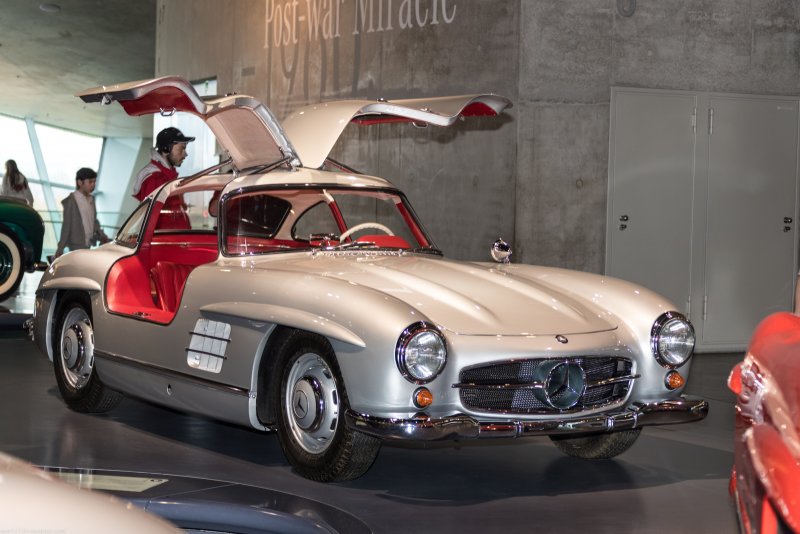 Mercedes w100 AUTOART