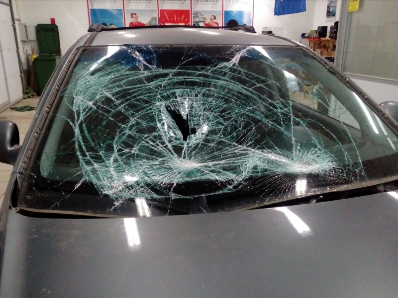 Ветровые стекла автомобиля