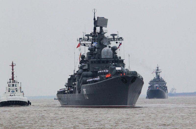 Эсминец быстрый 715