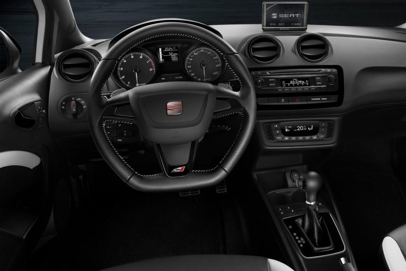 Сиденья Сеат Леон 2014 Seat Leon