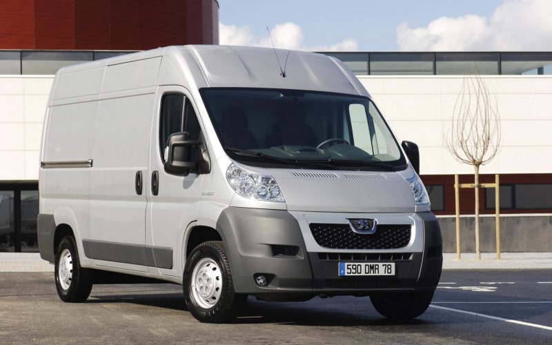 Peugeot Boxer микроавтобус