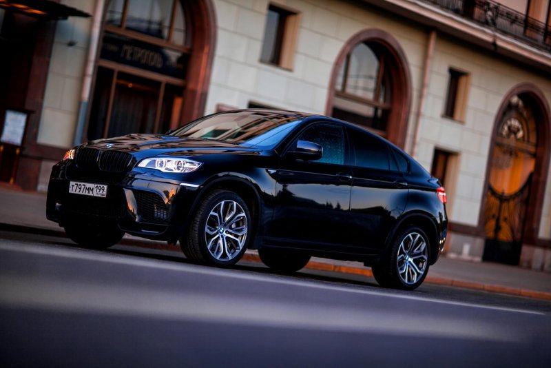 BMW x6 седан