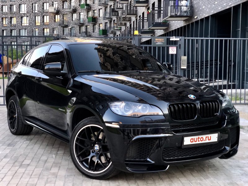 BMW x6 e71 черный