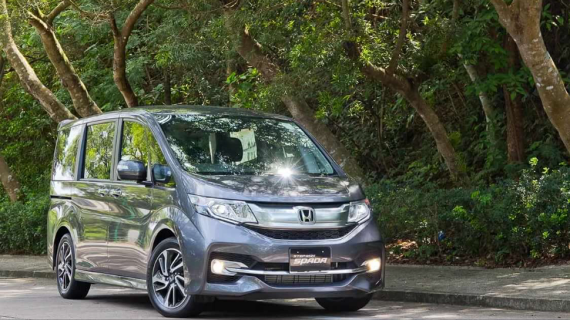 Honda Stepwgn spada 2015