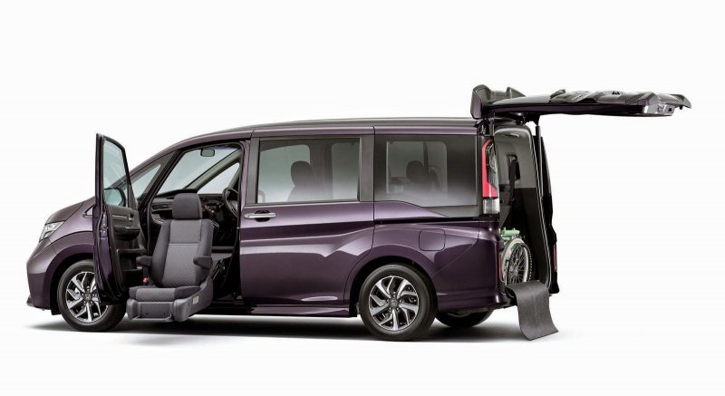 Honda Stepwgn spada 4 поколение